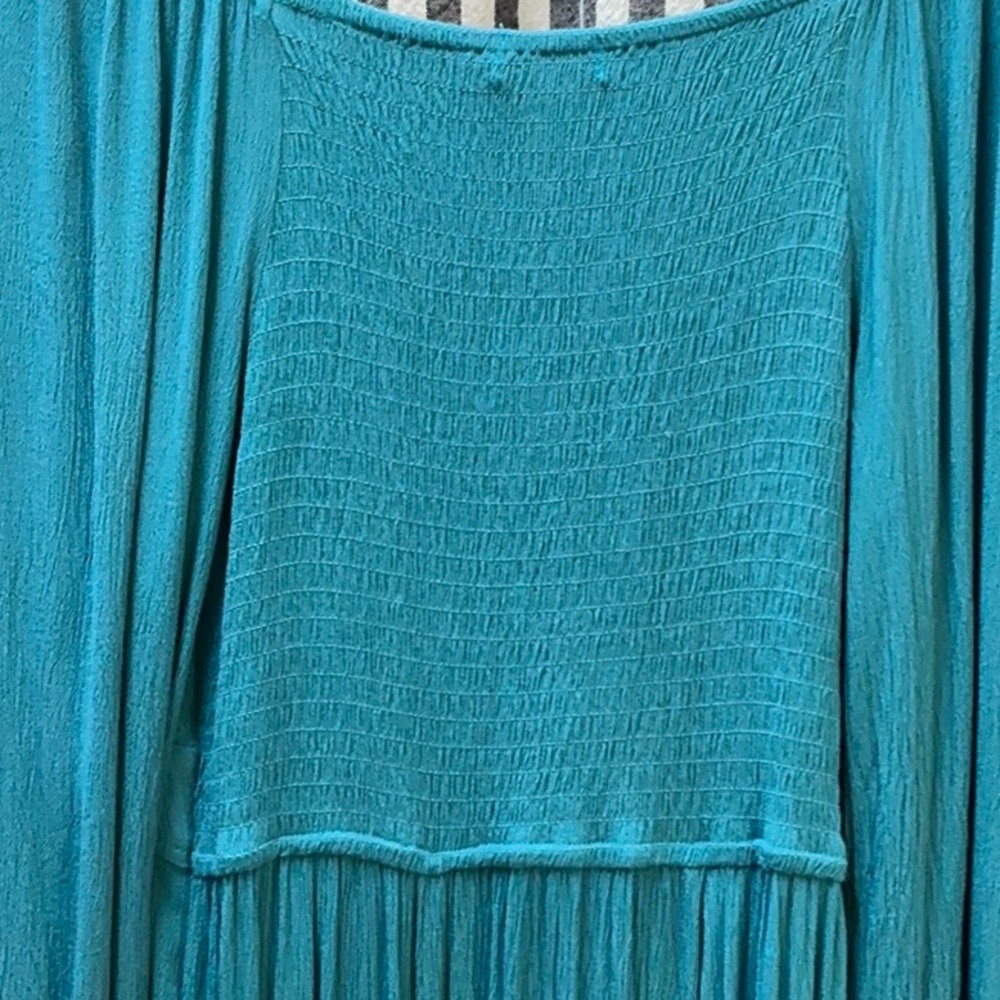 In Loom dress long maxi black -smocked back waist cuffs-slits-low neckline XS/S - Picture 10 of 15